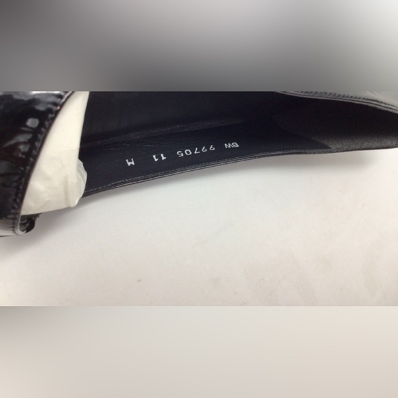 Stuart Weitzman black patent leather flats 11M - Picture 7 of 7
